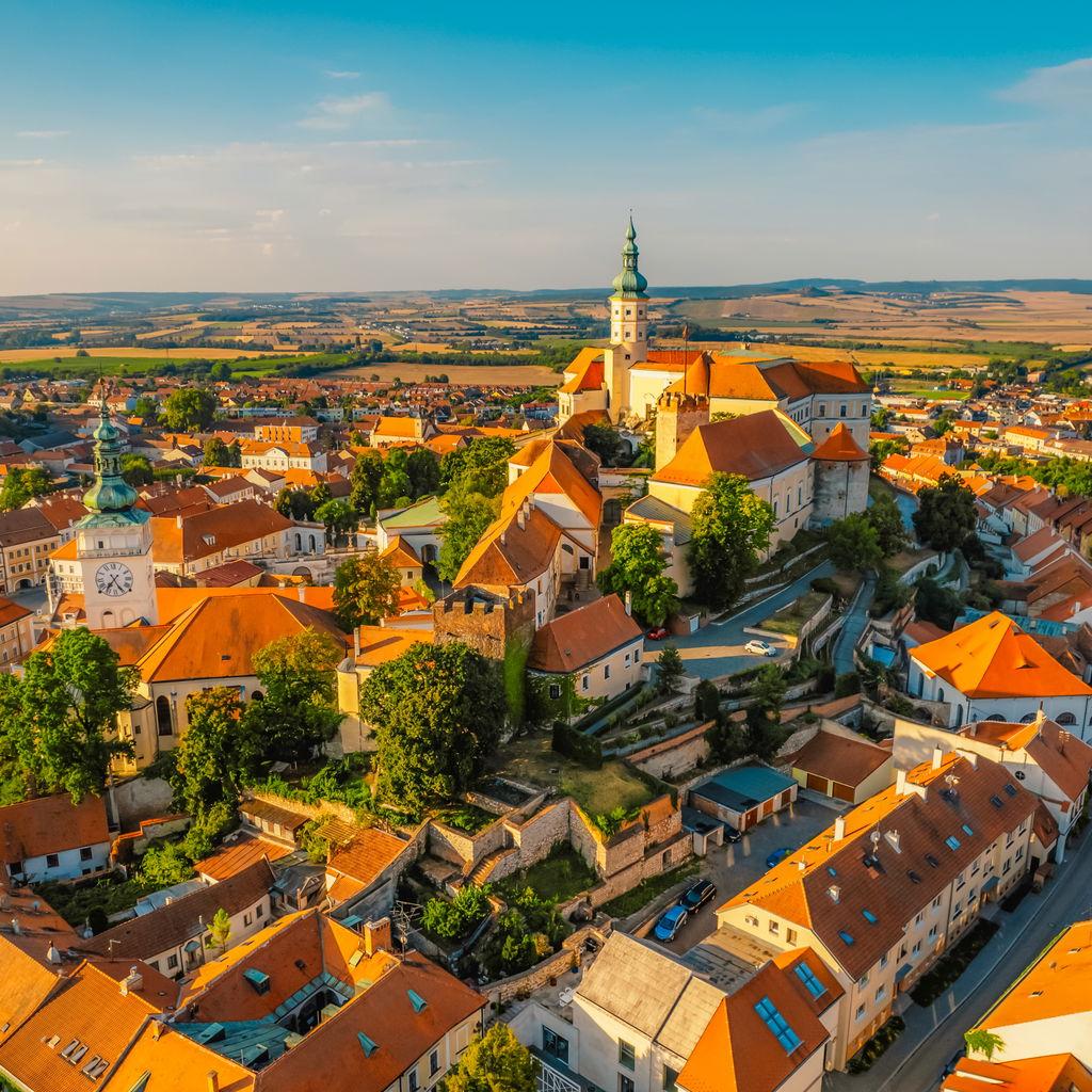Valtice i Mikulov - zamki, wino i morawski klimat - photo 4