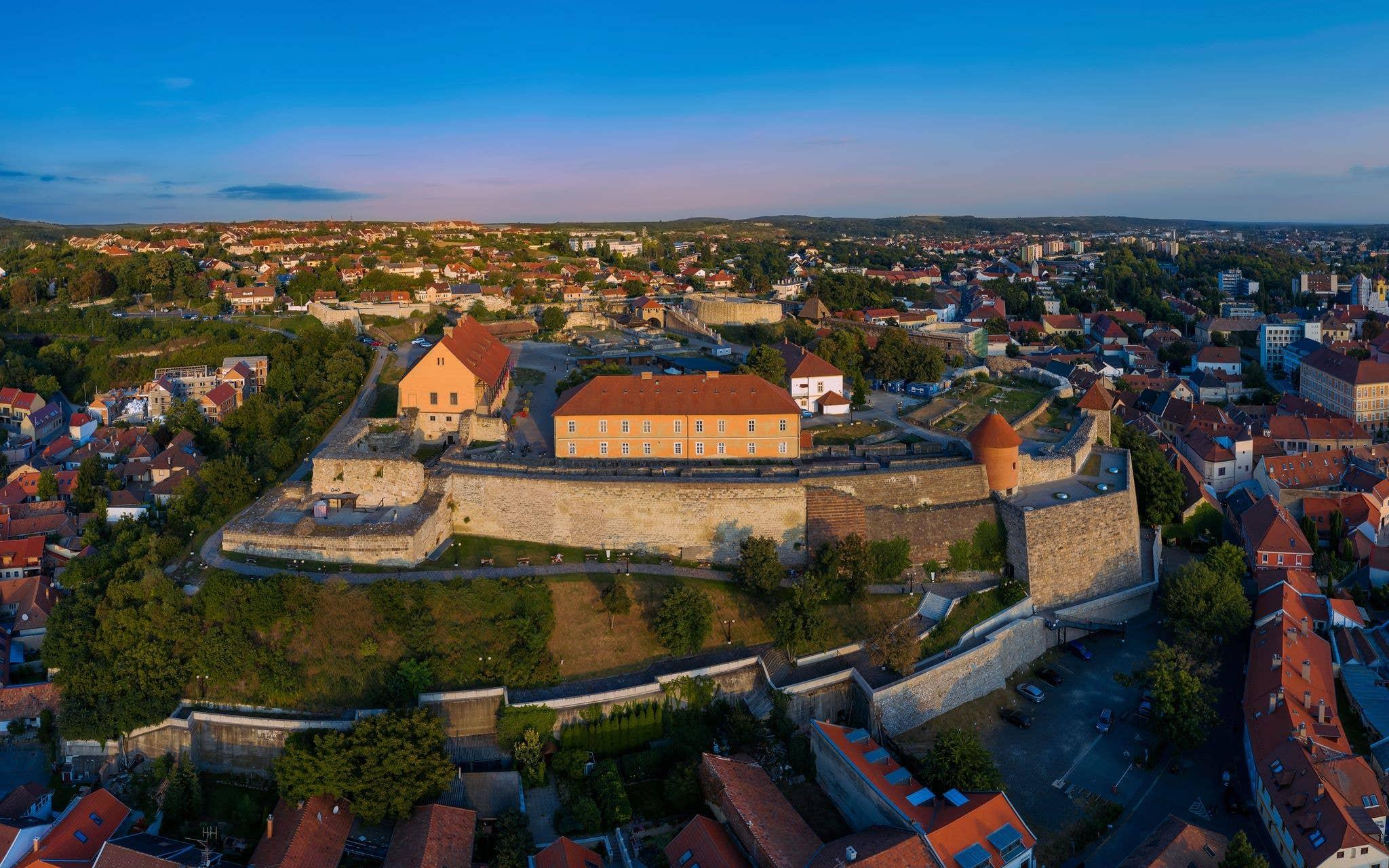 Eger - wino, termy i węgierskie podziemia - zdjęcie 10